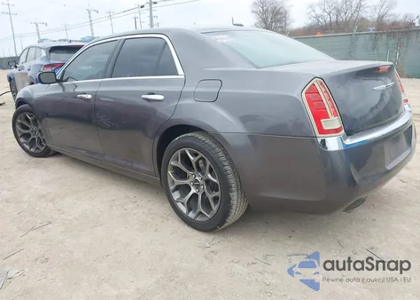 2013 Chrysler 300C z USA, uszkodzony, nr VIN 2C3CCAEG8DH735525